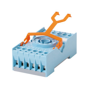 relay socket