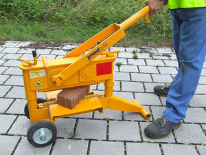 block cutter