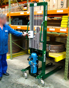 electric stacker truck