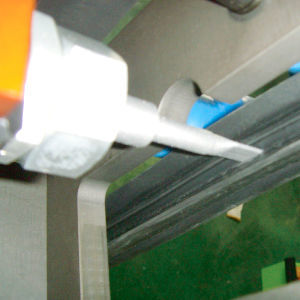 strip sealing machine