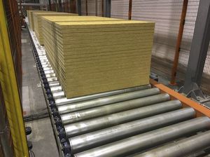 roller conveyor