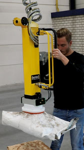vacuum tube lifting device