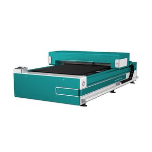 CO2 laser cutting machine