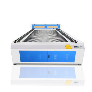 CO2 laser cutting machine