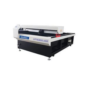 CO2 laser cutting machine