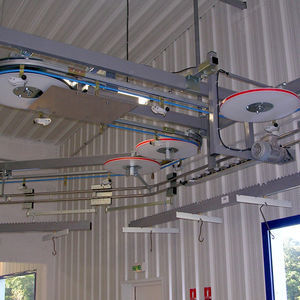 overhead conveyor system