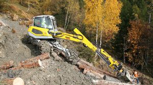 medium excavator 1