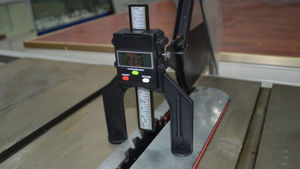 digital depth gauge