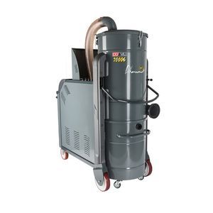 industrial vacuum cleaner 1