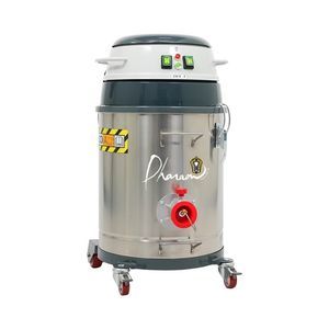 industrial vacuum cleaner 1