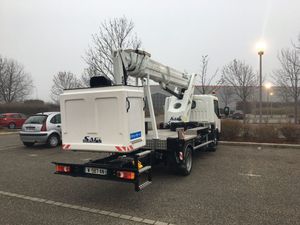 truck-mounted telescopic boom lift