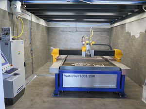 喷水切割机