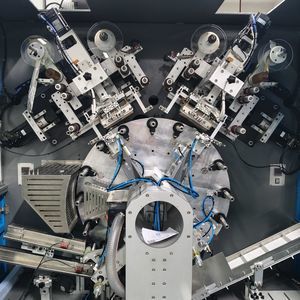 hot foil stamping machine with automatic feeder 1