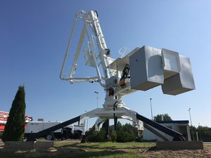 concrete placing boom