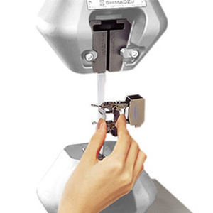 strain gauge extensometer