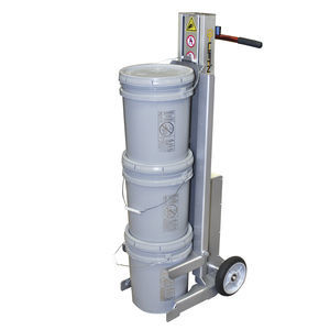 pail lifting device