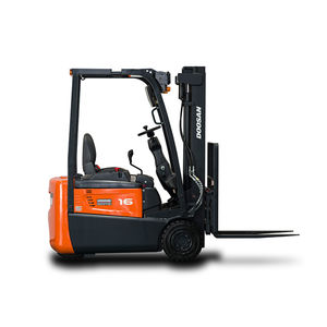 electric forklift