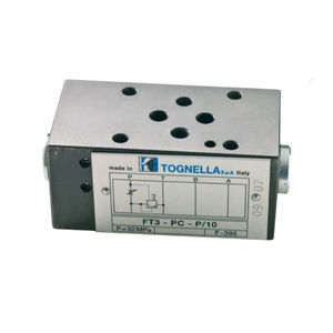pressure-compensated valve