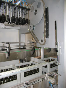 top-loading case packer-unpacker