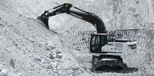 medium excavator 1