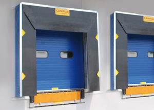 retractable dock seal
