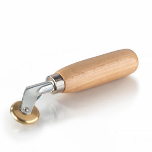 pressure roller with wooden handle / brass