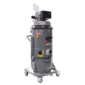 industrial vacuum cleaner