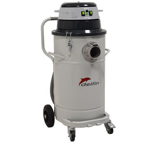 industrial vacuum cleaner