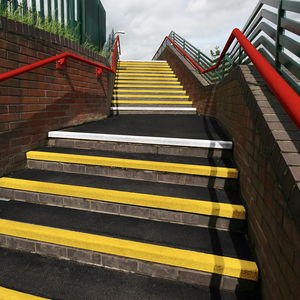 non-slip stair nosing