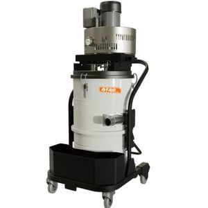 industrial vacuum cleaner 1