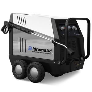 hot water high-pressure cleaner