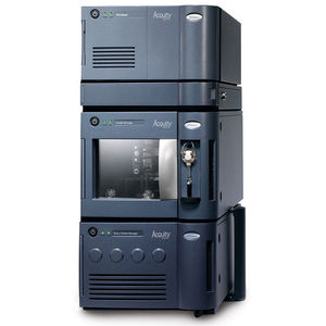 ultra-high-performance liquid chromatograph
