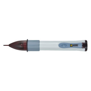 AC voltage detector