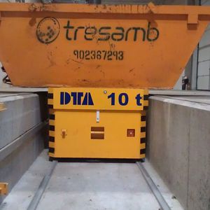 electric self-propelled trailer 1
