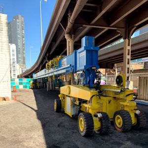 precast beam straddle carrier 1
