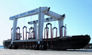 重载旅行升降机