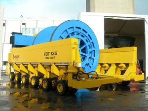 柴油自走式拖车