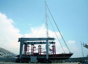 重载旅行升降机