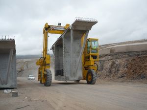 rubber-tired gantry crane