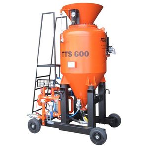 concrete spraying machine