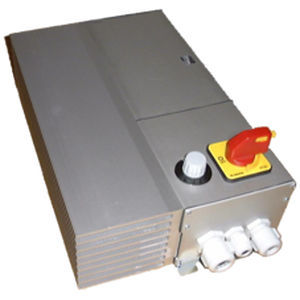 three-phase voltage regulator