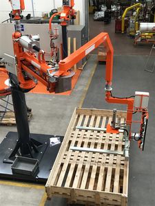 pneumatic manipulator arm / servo-driven / with gripping tool / fork