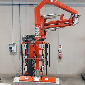 pneumatic manipulator