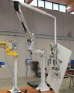 pneumatic manipulator