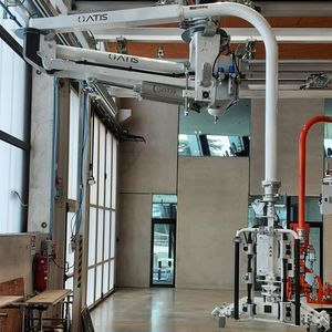 pneumatic manipulator 1
