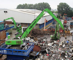 crawler material handler / diesel fuel / hydraulic