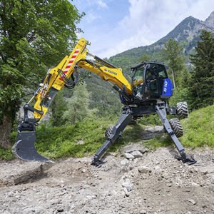 midi boom excavator