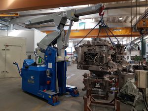 mobile crane / telescopic / boom / articulated