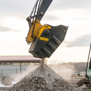 crusher bucket 1