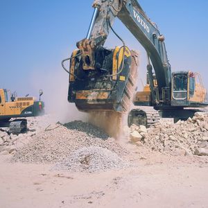 crusher bucket 1